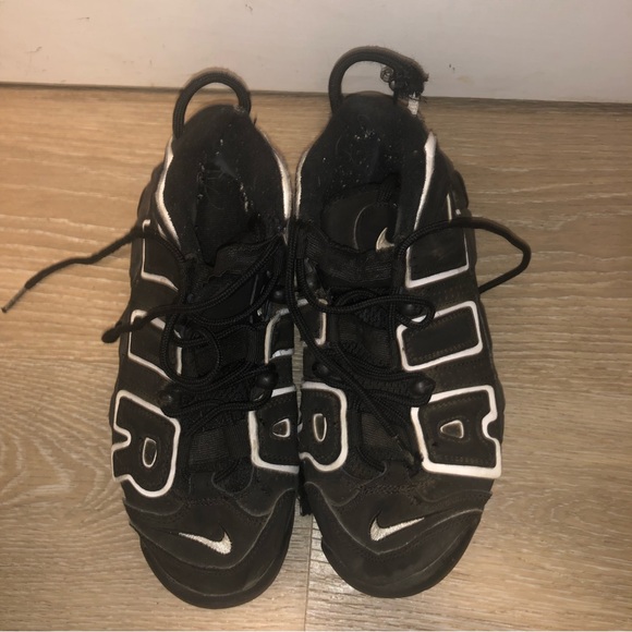 Nike air youth basketball shoes high tops sneakers size 4 - Picture 3 of 8